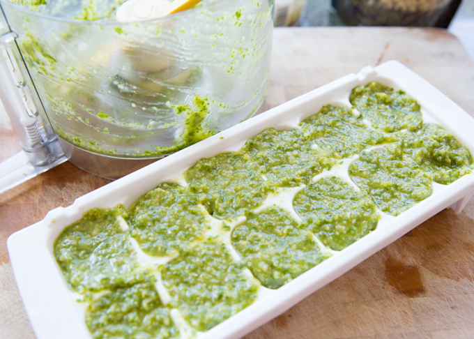 Classic Pesto Recipe (Easy and Fresh)