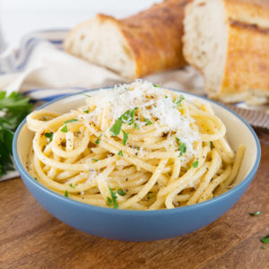 Cacio e Pepe (cheese & pepper pasta)