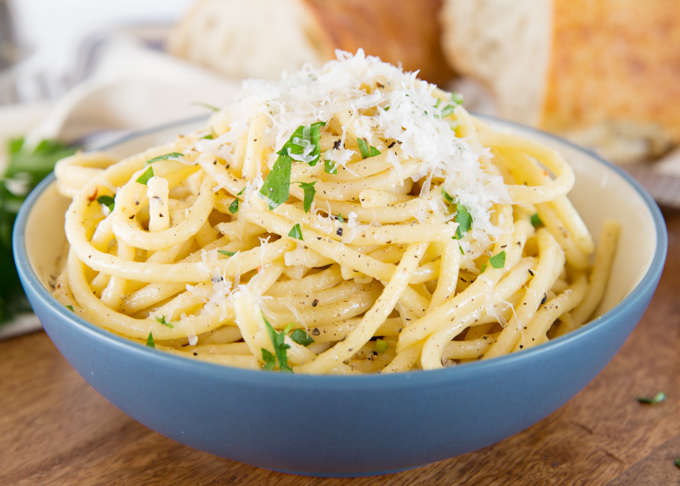 Cacio e Pepe (cheese & pepper pasta)