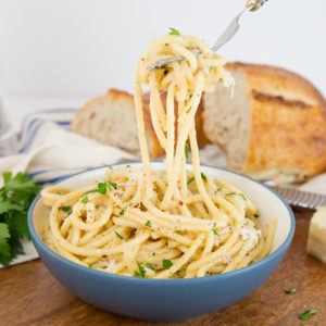 Cacio e Pepe (cheese & pepper pasta)