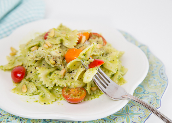 Caprese Avocado Pesto Pasta