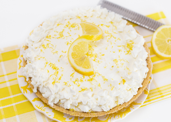 Lemon Frozen Yogurt Pie