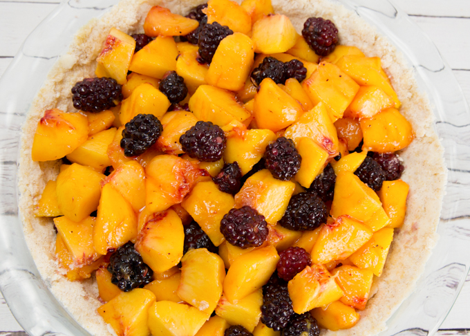 Blackberry Peach Crumble Pie