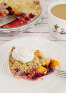 Blackberry Peach Crumble Pie