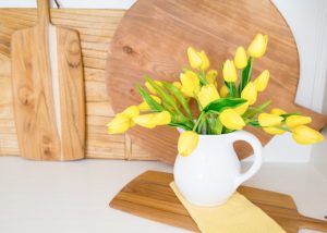 Lemon Themed Tablescape