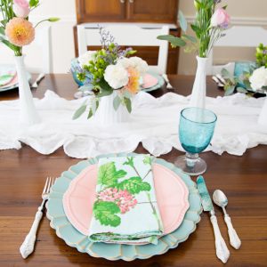 Pink & Aqua Summer Tablescape