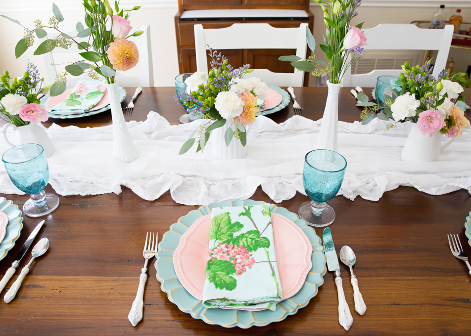 Pink & Aqua Summer Tablescape