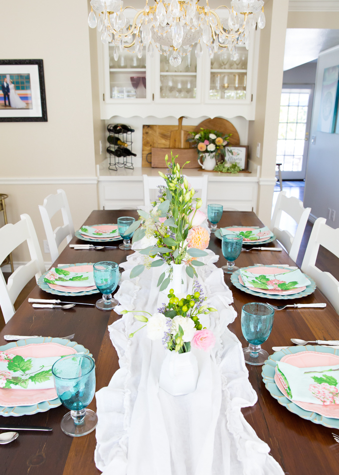 Pink & Aqua Summer Tablescape 