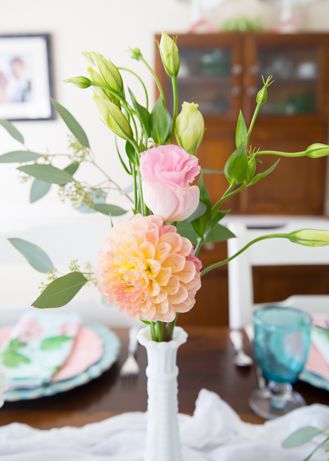 Pink & Aqua Summer Tablescape