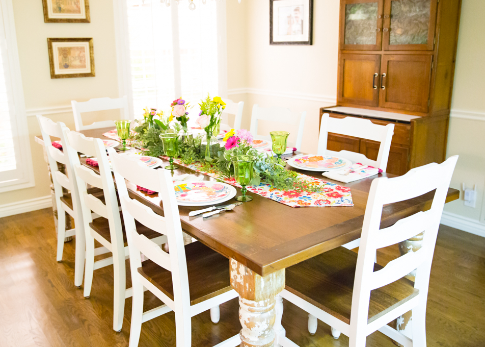 Bright Floral Summer Tablescape