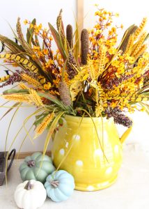 Simple Fall Tablescape