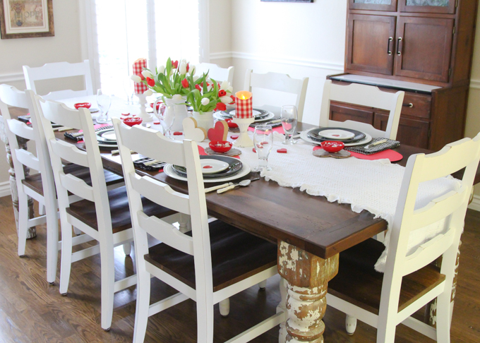 Red Heart Tablescape