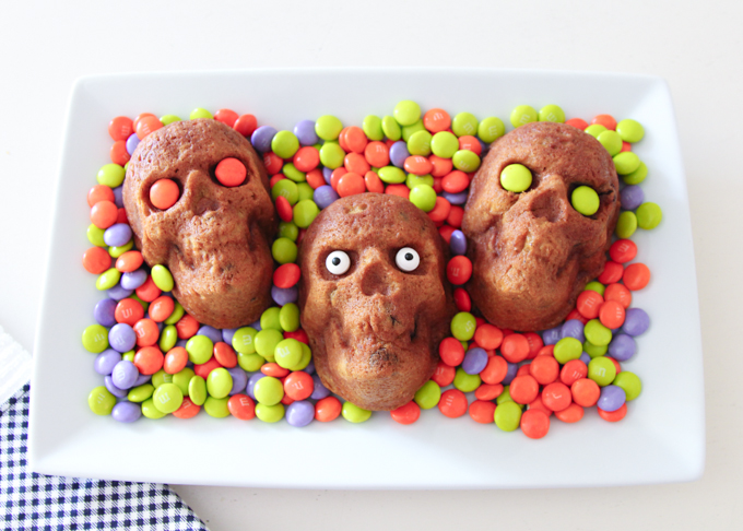 Pumpkin Chocolate Chip Skull Cake